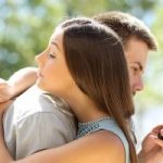 "إعرف مين بيكراش عليك"