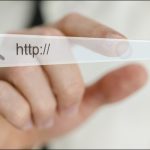 لماذا تكتب عناوين الويب باللغة الإنجليزية