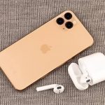 نسبة شحن سماعات AirPods بهاتف آيفون